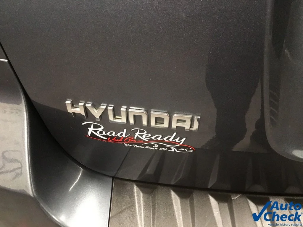 Used 2007 Blue Hyundai  image 13