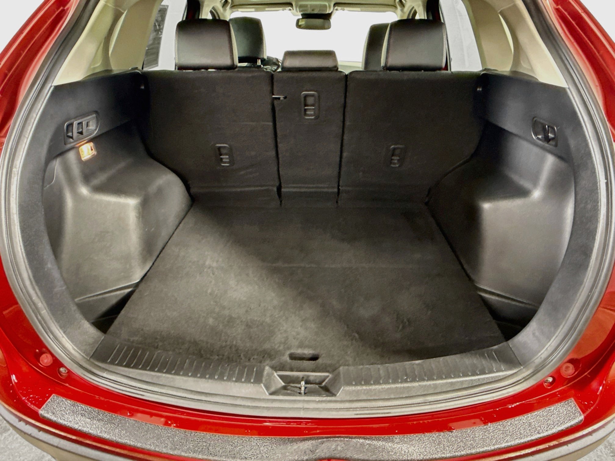 Used 2015 Soul Red Mazda Grand Touring image 24