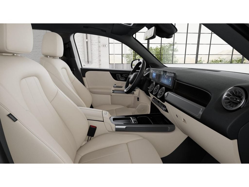 New 2026 Polar White Mercedes-Benz GLB 250 image 47