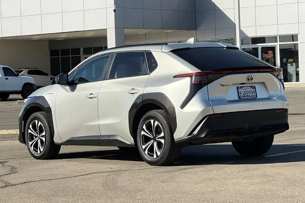 Certified Used 2023 Silver Toyota XLE image 7