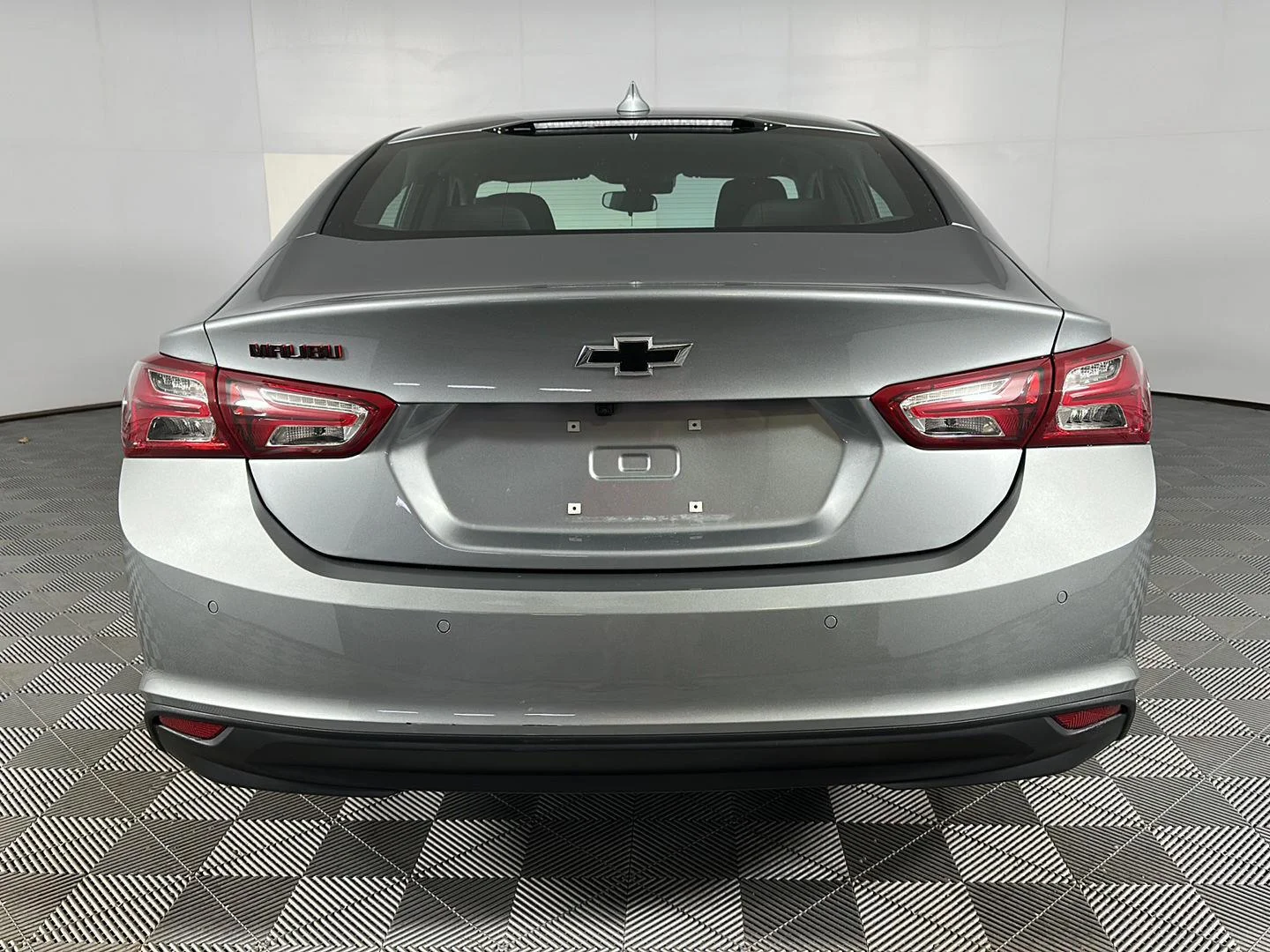 Used 2024 Sterling Gray Metallic Chevrolet LT image 6