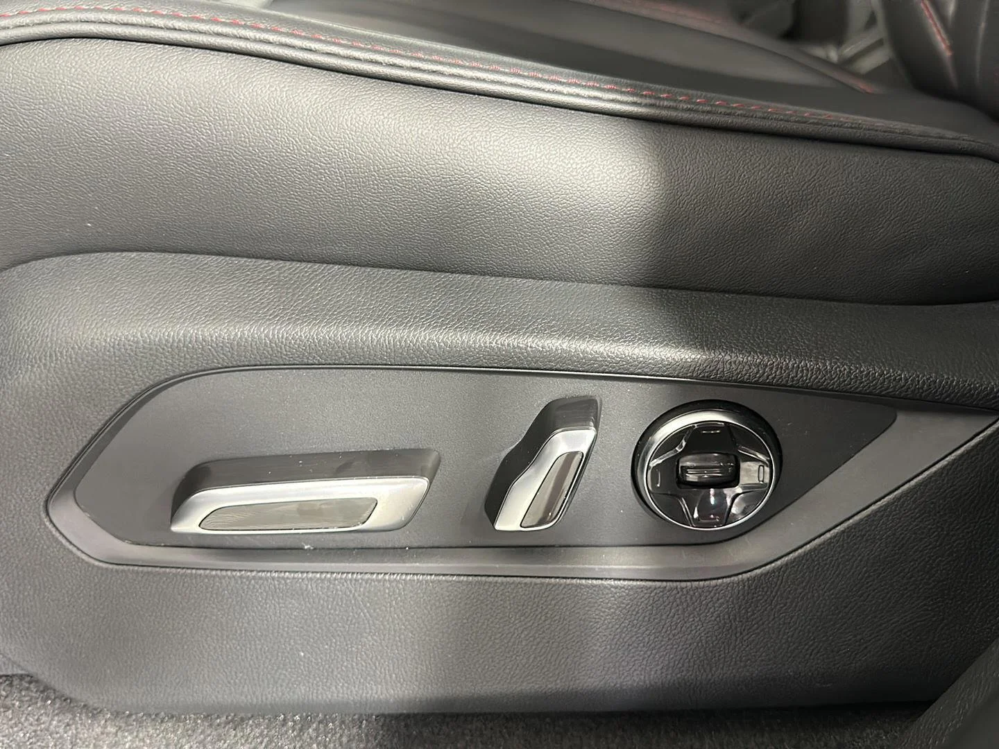 2026 Acura MDX A-spec w/Advance Package - Photo 9