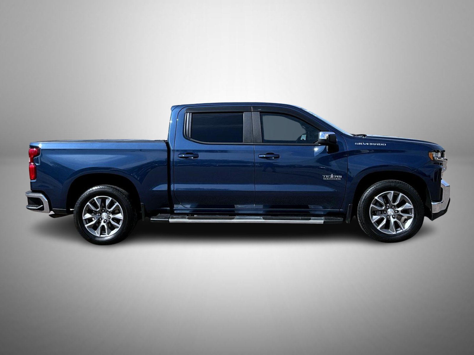 Used 2019 Blue Chevrolet LT image 4