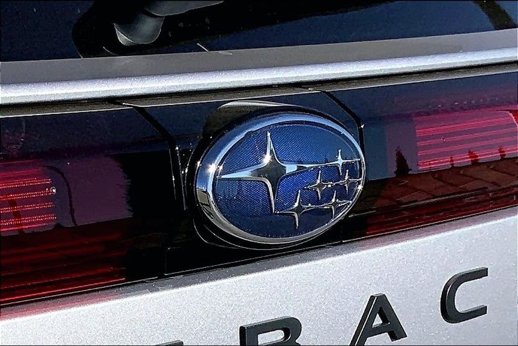 New 2026 ICE SILVER METALLIC Subaru Touring XT image 8