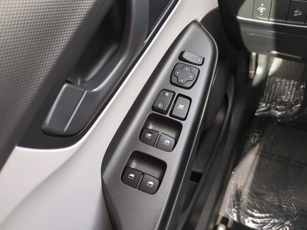 Used 2023 Silver Hyundai SEL image 19