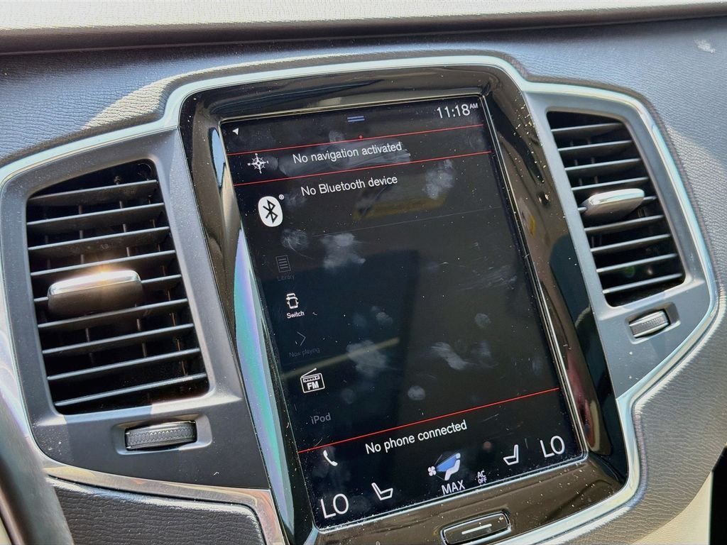 Used 2019 Black Volvo T5 Momentum image 15