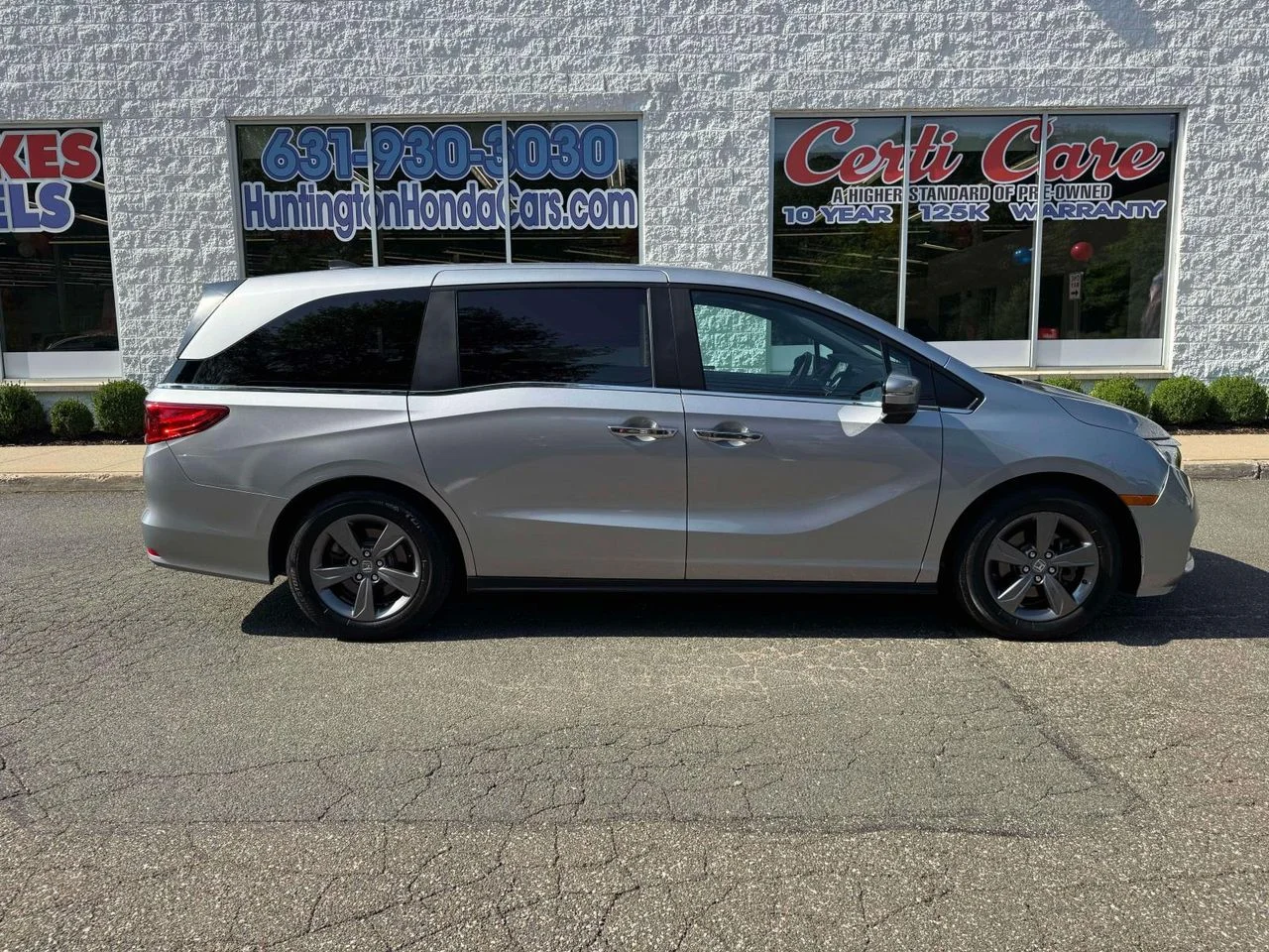 Used 2024 Lunar Silver Metallic Honda EX image 8
