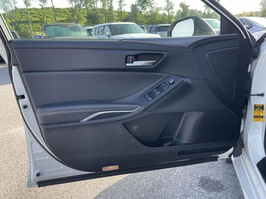 Used 2021 Wind Chill Pearl Toyota XSE Nightshade image 5