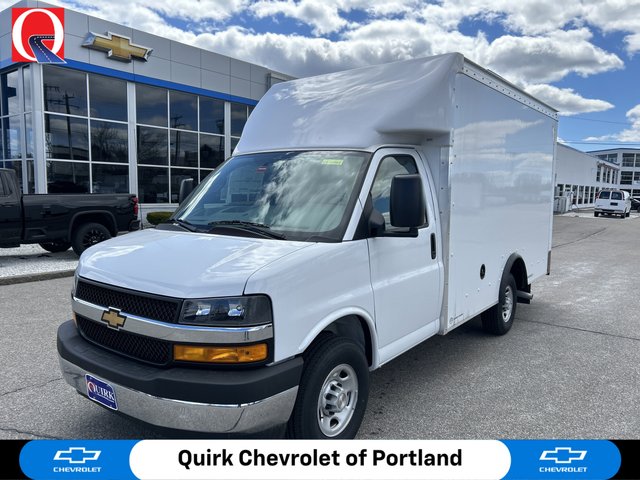 2026 Chevrolet Express Cutaway 3500 1WT