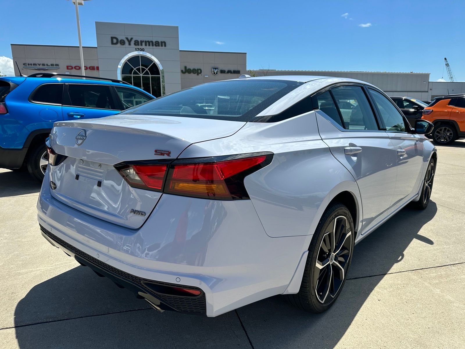 Used 2025 Gray Nissan 2.5 SR image 4