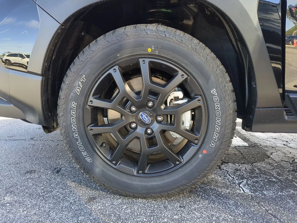 New 2026 CRYSTAL BLACK SILICA Subaru Wilderness image 32