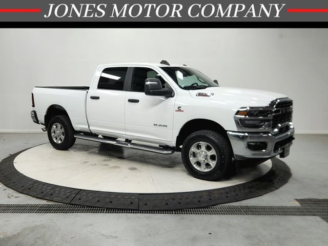 Used 2025 White Ram Big Horn image 1
