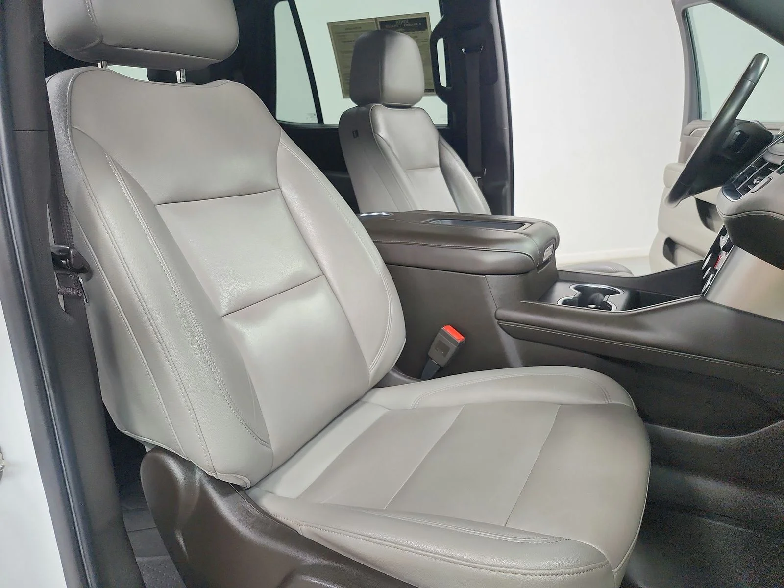 Used 2021 White Chevrolet LT image 46