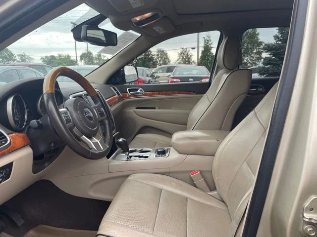 Used 2011 Gold Jeep Overland image 12