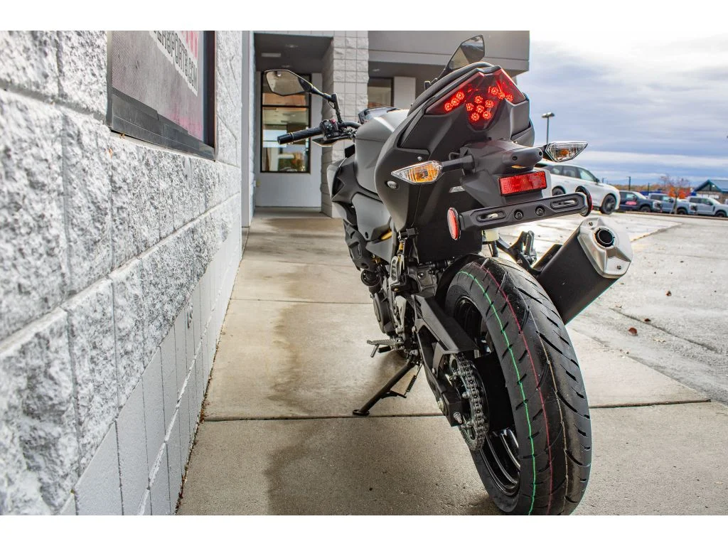 New 2026 Metallic Matte Graphenesteel Gray Kawasaki  image 10