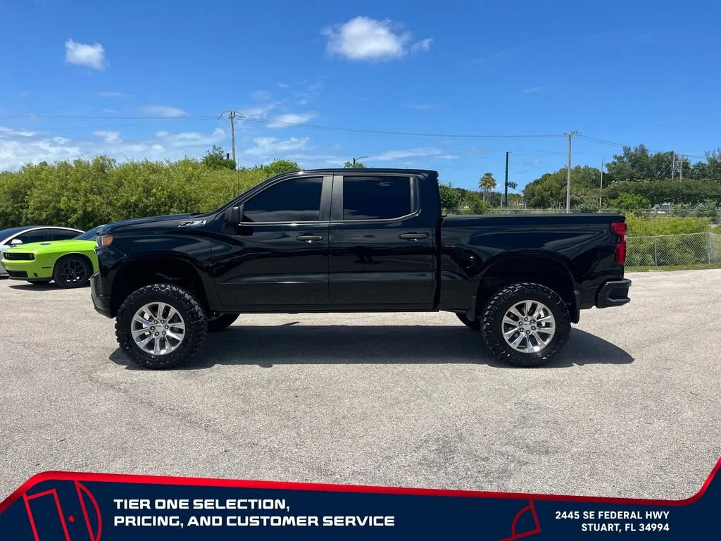 Used 2019 BLACK Chevrolet Custom Trail Boss image 8