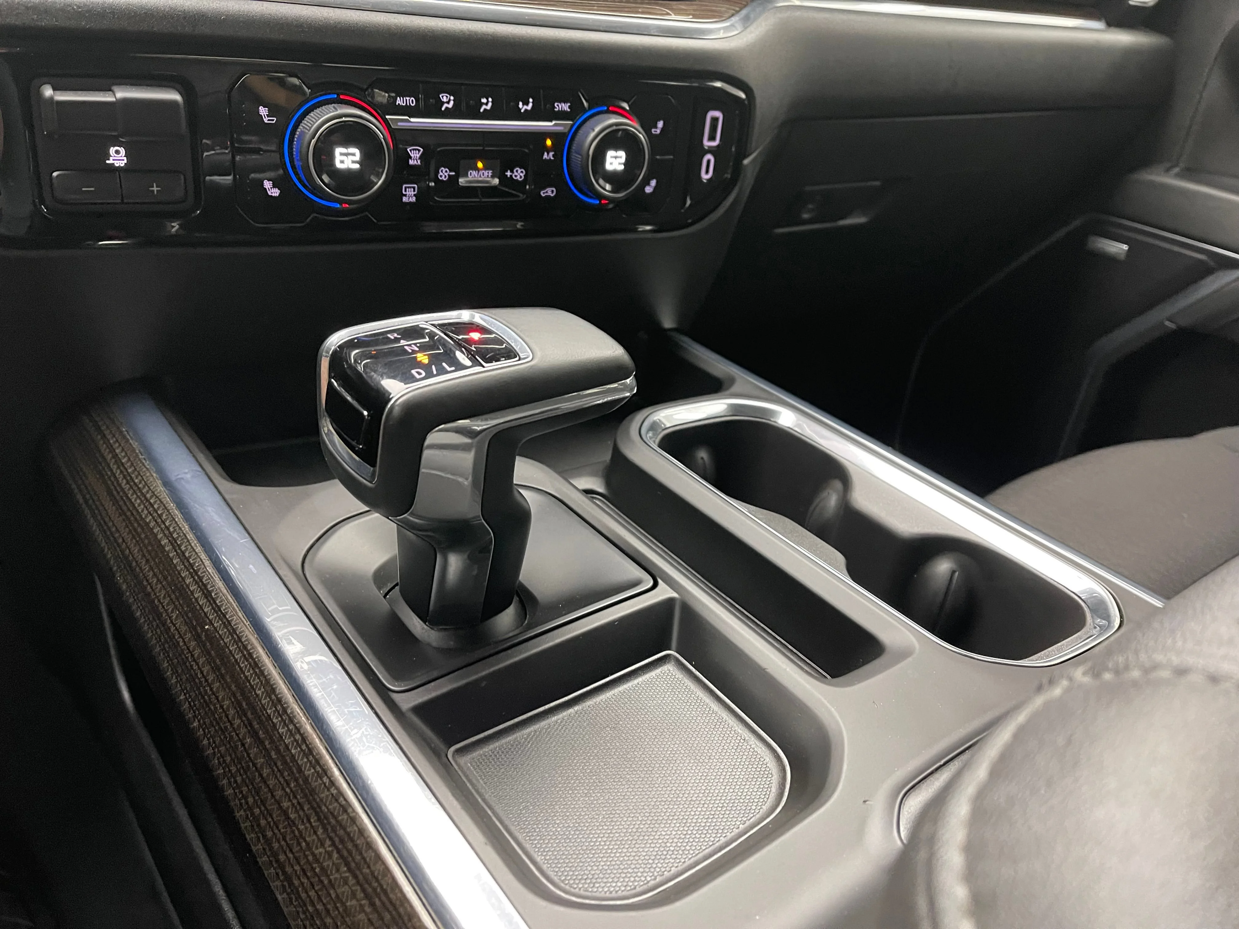 Used 2024 Sterling Gray Metallic Chevrolet RST image 27