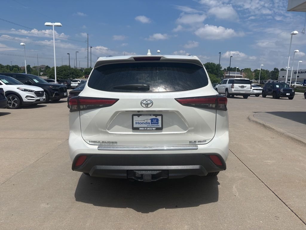 Used 2021 Blizzard Pearl Toyota XLE image 6