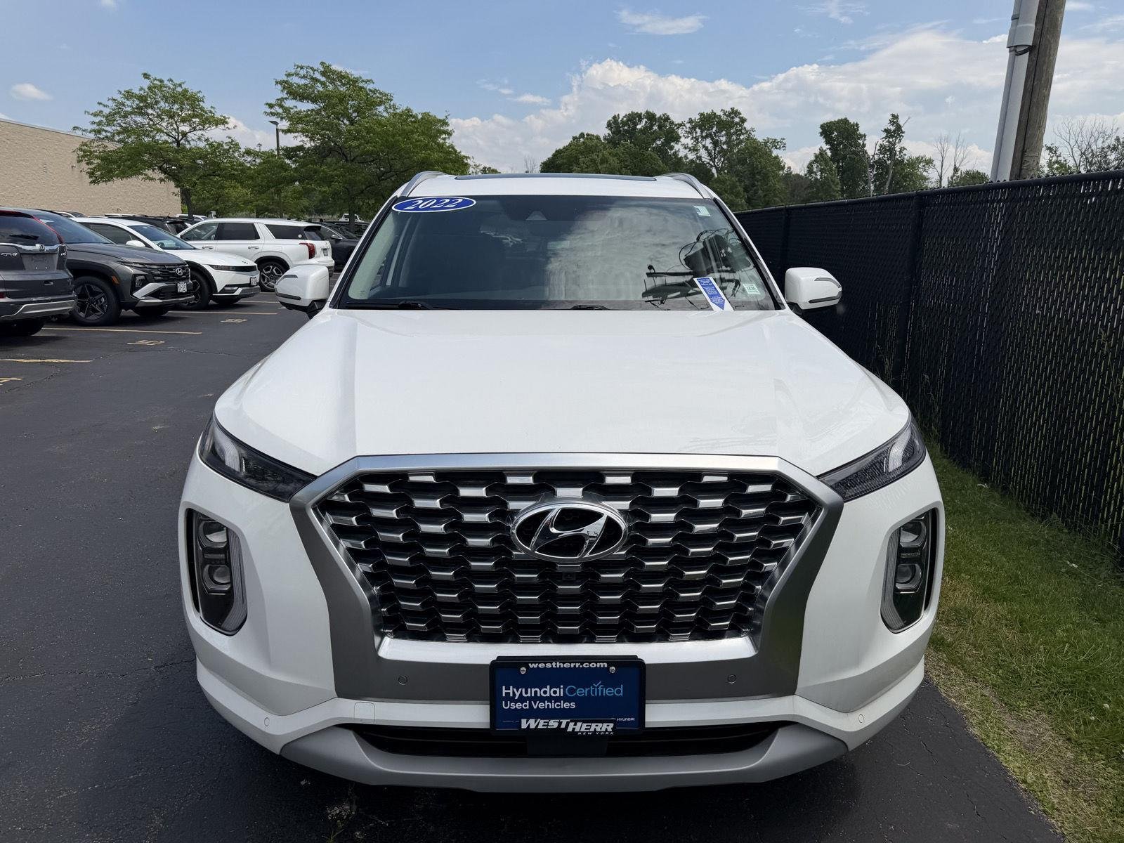 Used 2022 Hyper White Hyundai Limited image 2