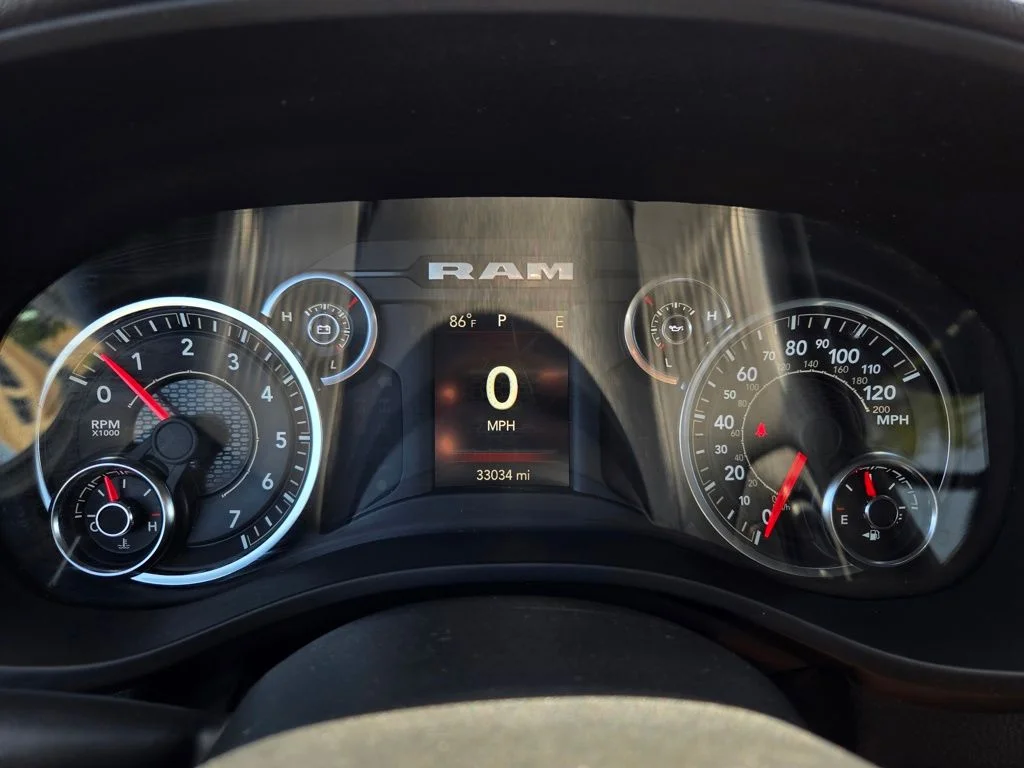 Used 2023 Silver Ram Big Horn/Lone Star image 22