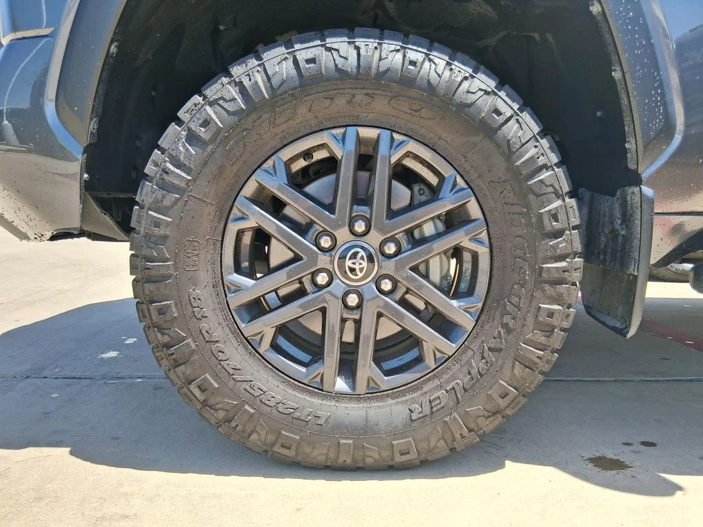 2025 Toyota Tundra SR5 - Photo 25