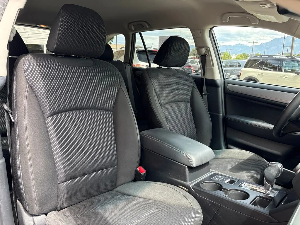 Used 2017 Black Subaru 2.5i Premium image 12