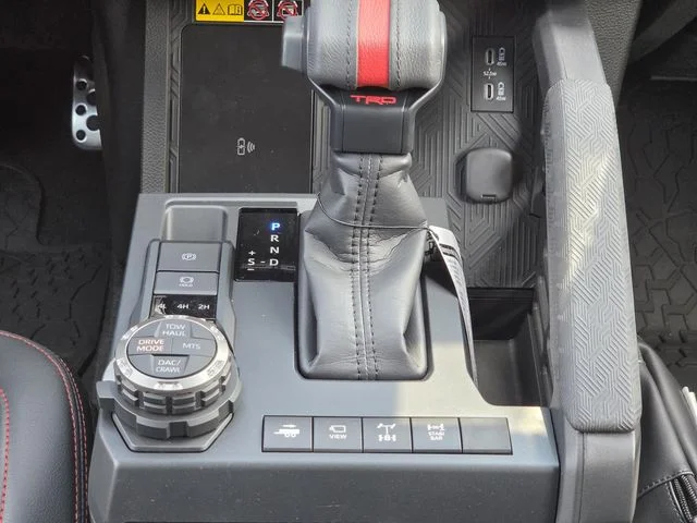 2026 Toyota Tacoma TRD Pro - Photo 14