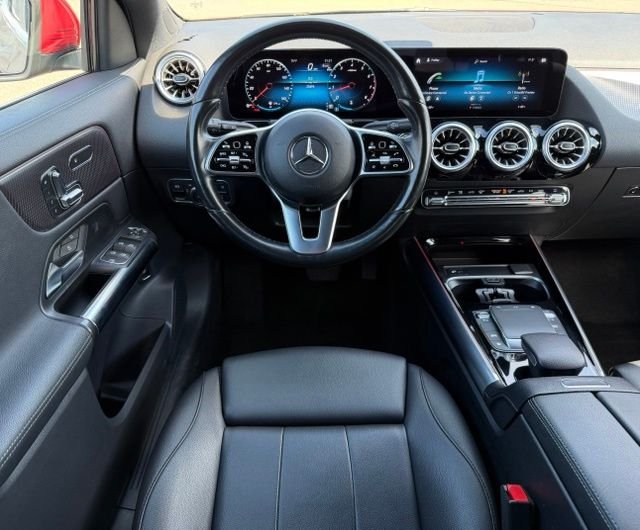Used 2023  Mercedes-Benz GLA 250 image 12