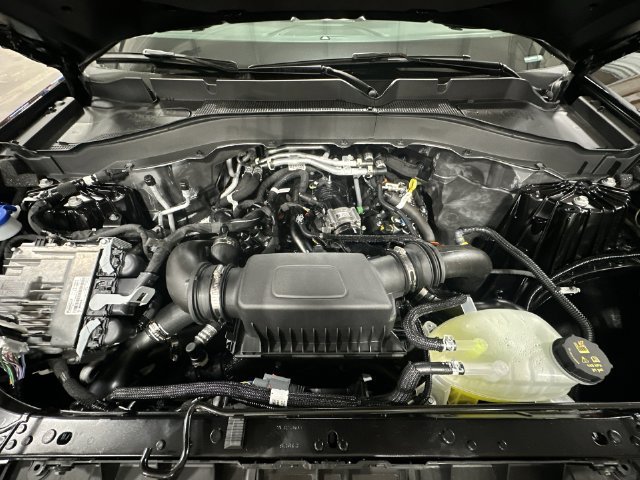 New 2027 Agate Black Metallic Ford Tremor® image 22