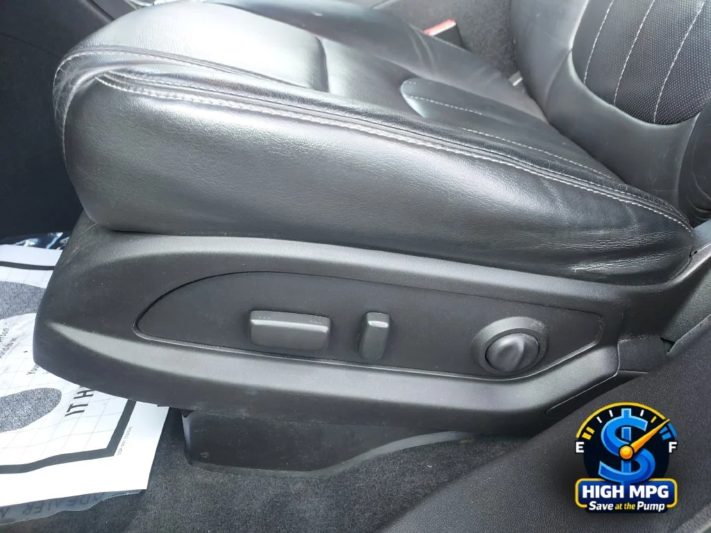 Used 2014 Silver Buick Leather Group image 10