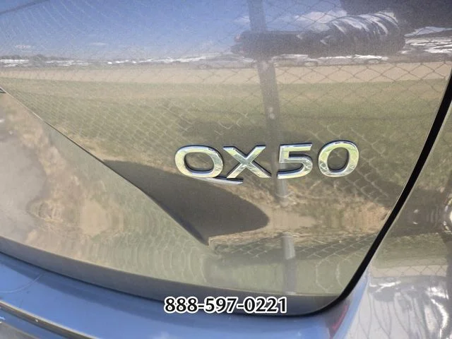 Used 2021 Gray INFINITI LUXE image 4