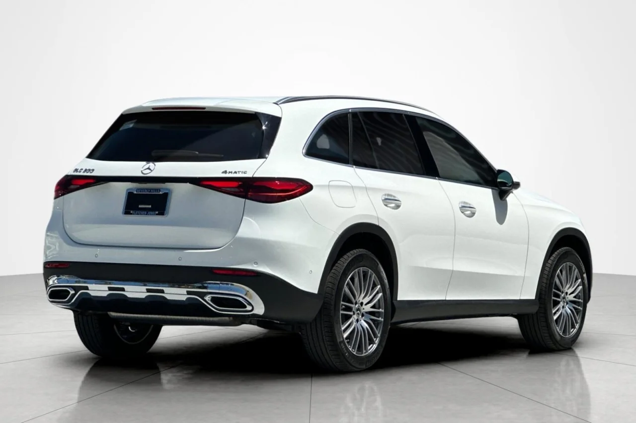 Used 2026 Polar White Mercedes-Benz GLC 300 image 5