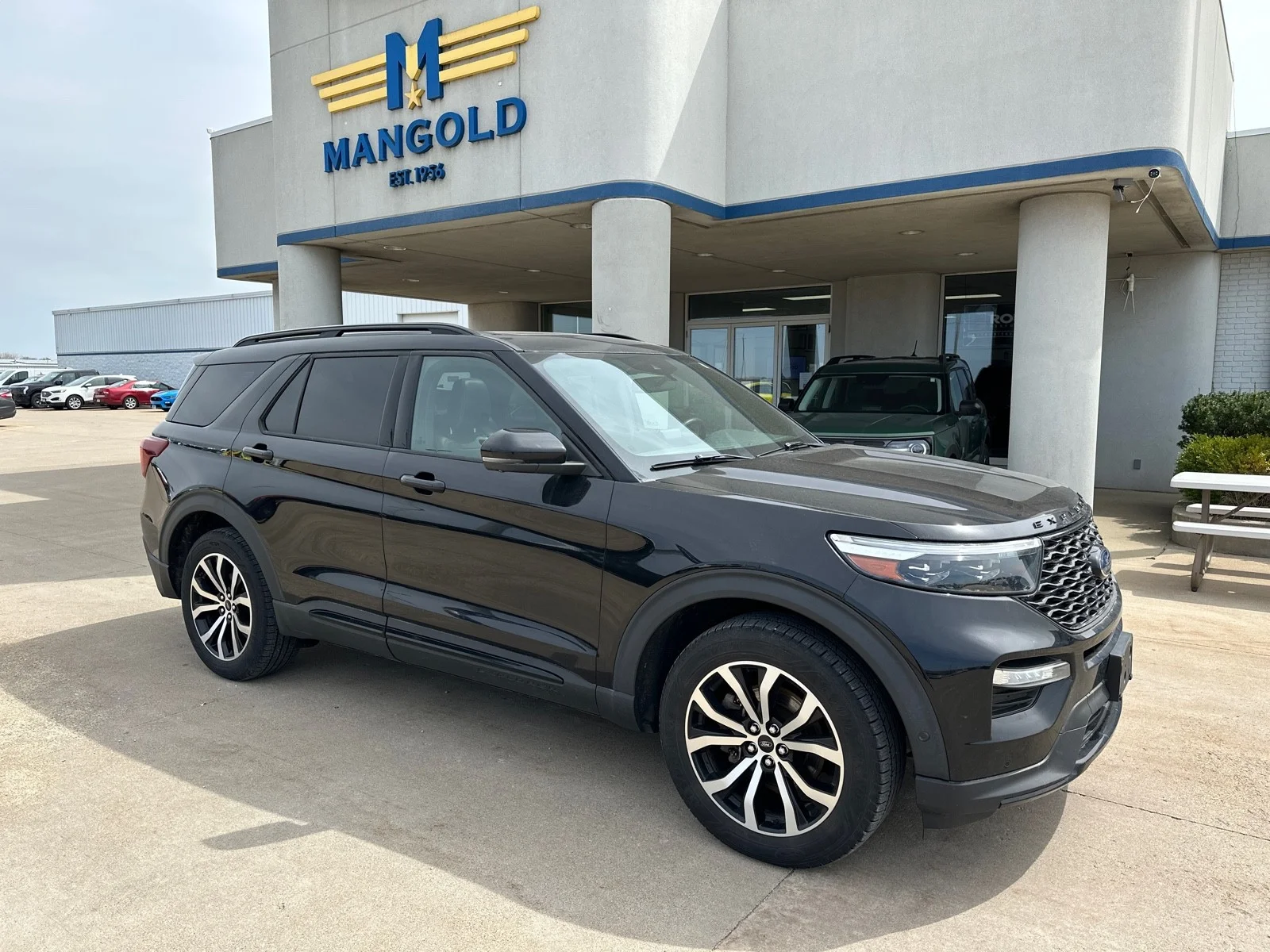 Vehicle Image 2