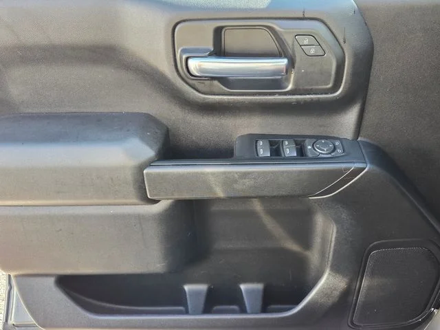 Used 2023 Gray Chevrolet Custom image 31