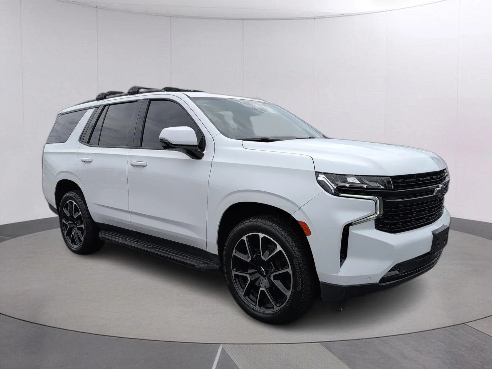 Used 2023 SUMMIT WHITE Chevrolet RST image 9