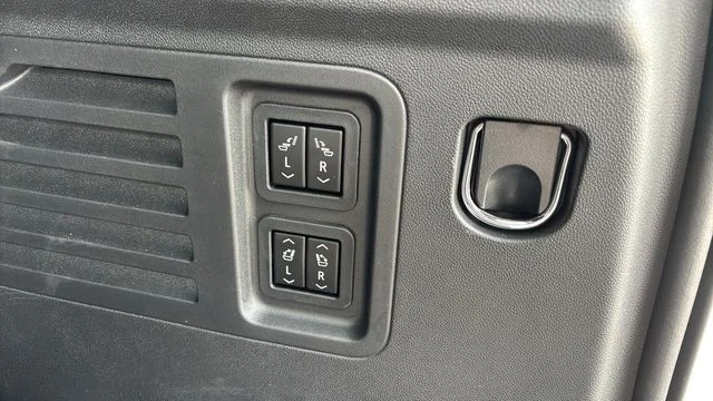 Used 2026 Gray Chevrolet High Country image 33