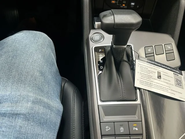 New 2026 Glacial White Pearl Kia EX image 21