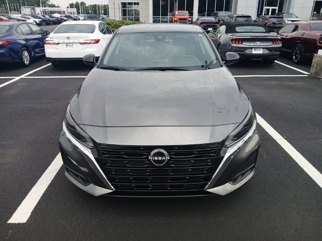 2024 Nissan Altima 2.5 SV's photo