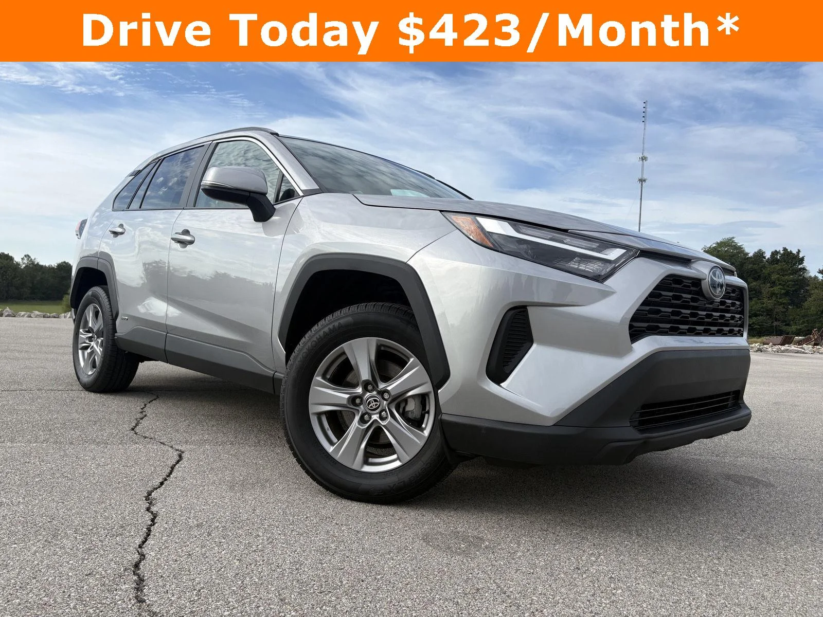 Used 2022 Silver Sky Metallic Toyota Hybrid XLE image 2