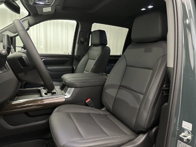2026 Chevrolet Silverado 2500 HD photo 15 of 35