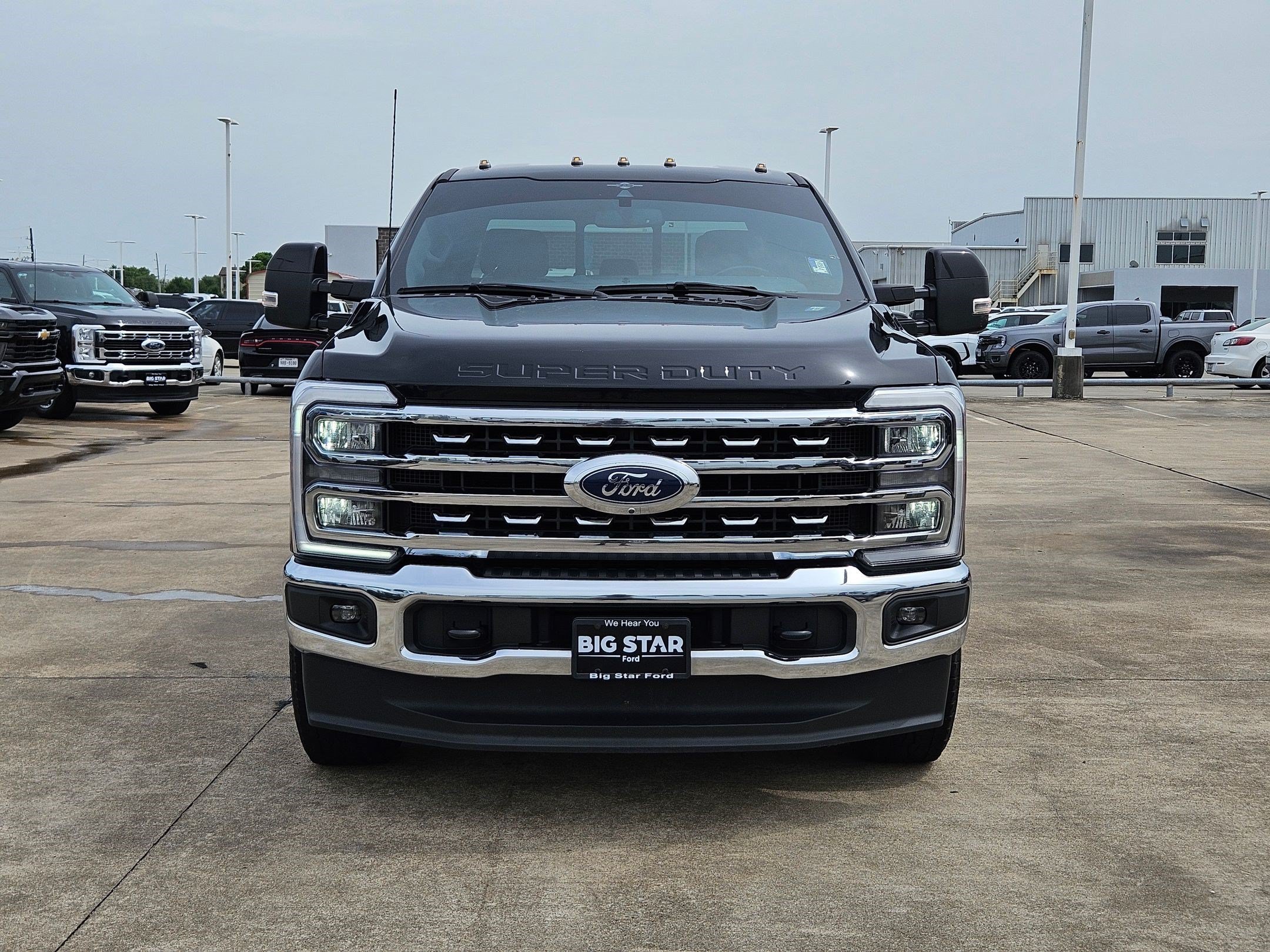 Used 2023 Black Metallic Ford Lariat image 8