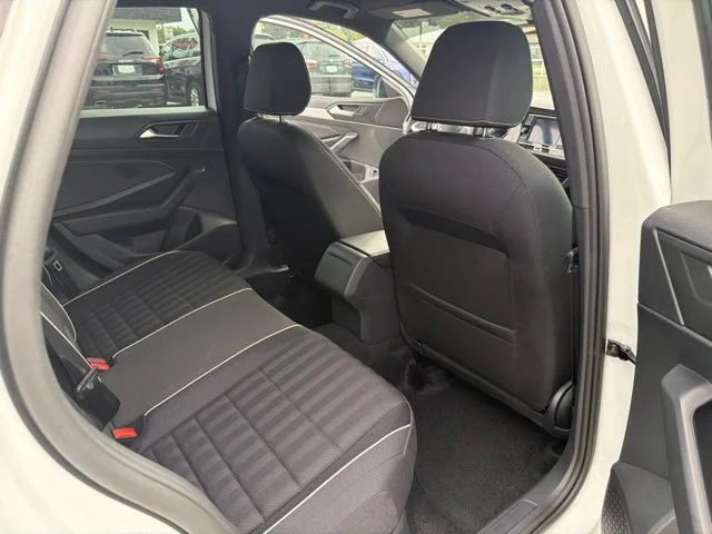 Used 2024 White Volkswagen 1.5T Sport image 14