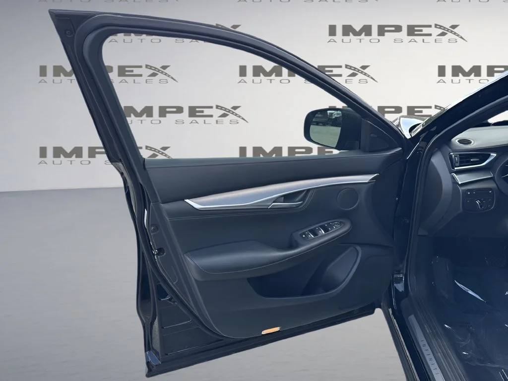 Used 2023 Black INFINITI LUXE image 26