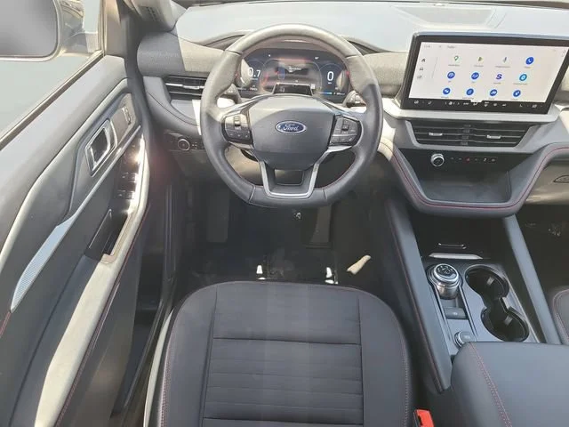 Used 2025 Gray Ford ST-Line image 17