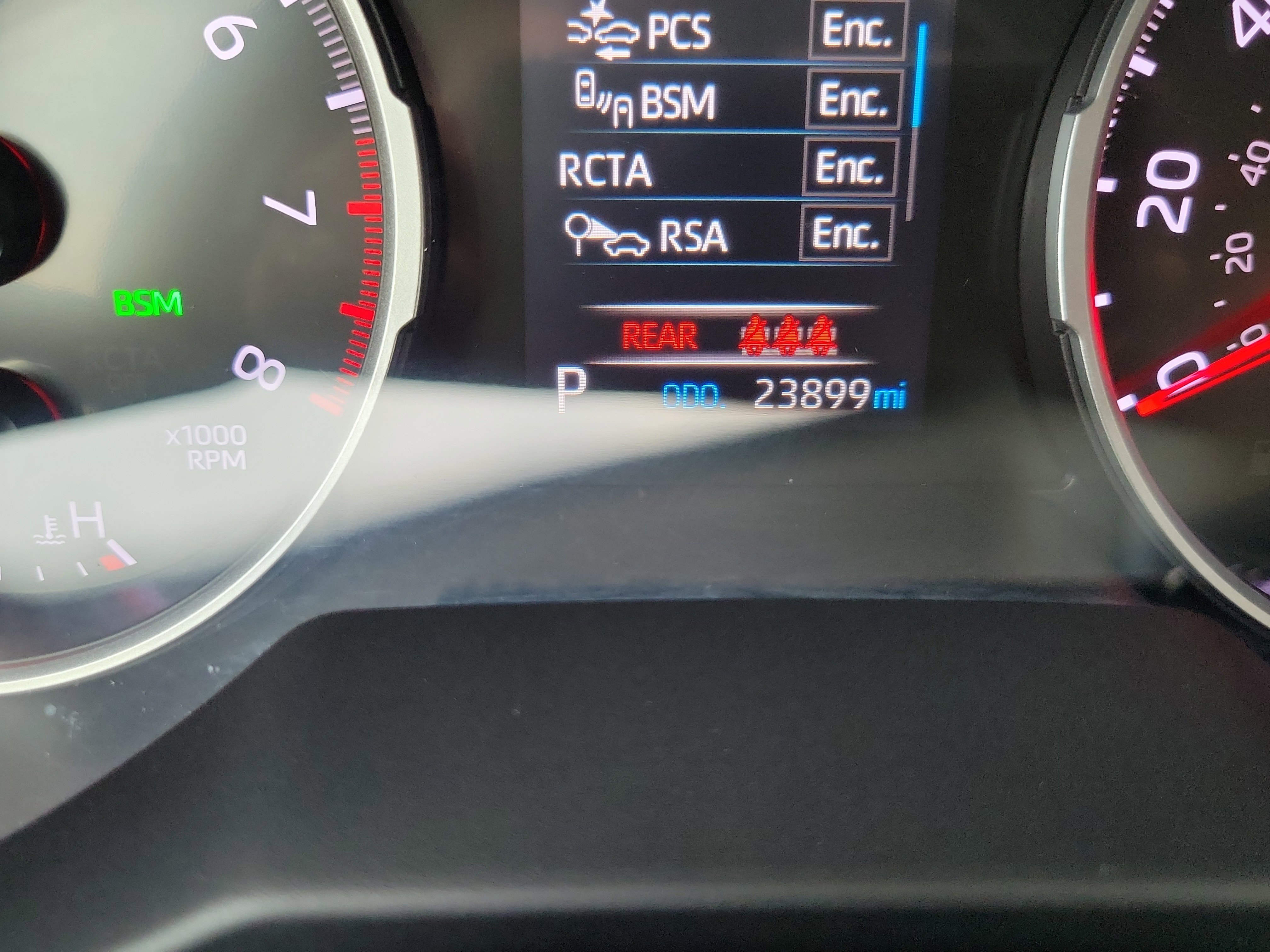 Used 2021 Super White Toyota XLE image 18