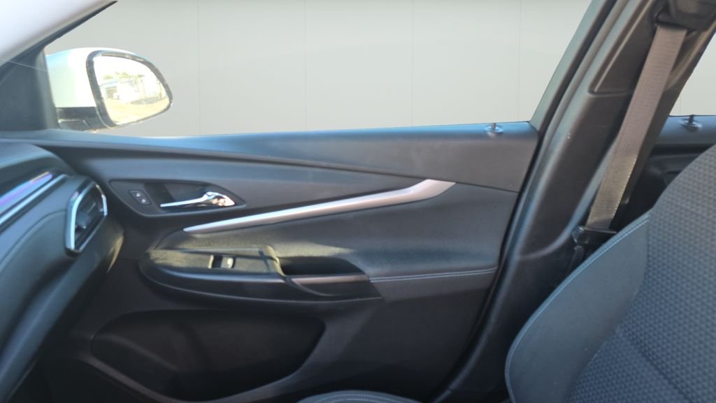 Used 2023 Silver Chevrolet LT image 17