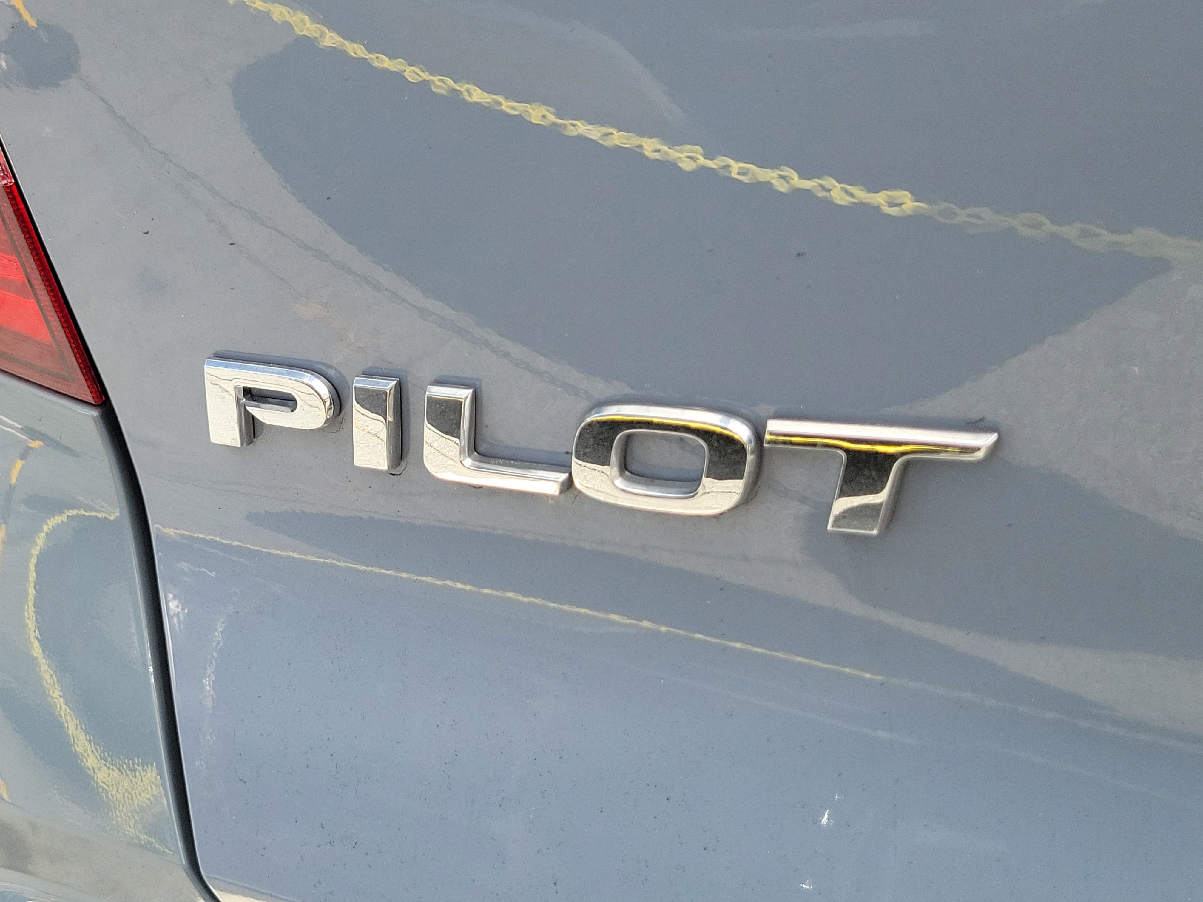 2022 Honda Pilot SE - Photo 19
