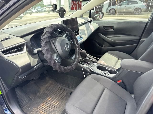 Used 2023  Toyota LE image 6