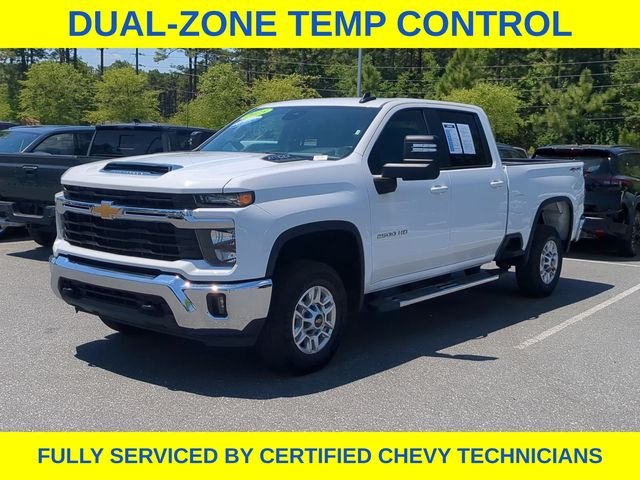 Used 2025 White Chevrolet LT image 12