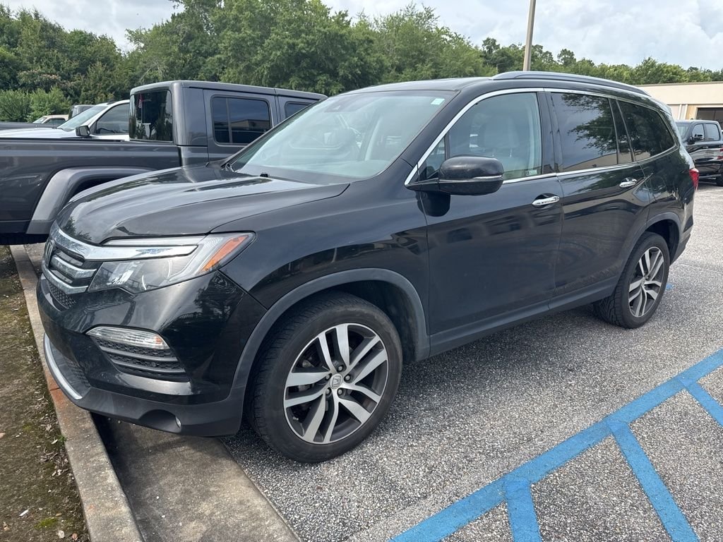 2018 Honda Pilot 4WD Touring's photo